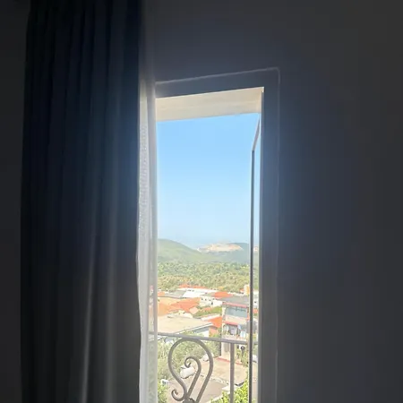 לינה וארוחת בוקר Genti Krujë