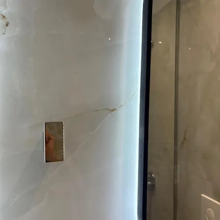 Genti לינה וארוחת בוקר